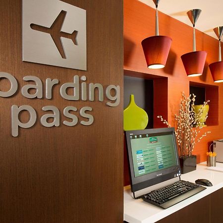 Отель Courtyard By Marriott Уолдорф Экстерьер фото