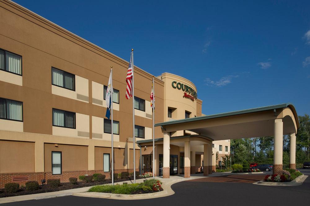 Отель Courtyard By Marriott Уолдорф Экстерьер фото