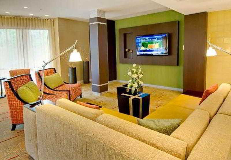 Отель Courtyard By Marriott Уолдорф Экстерьер фото